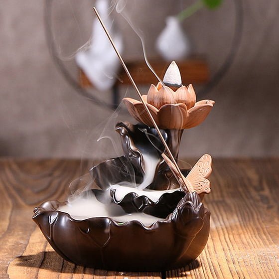 thác khói trầm hương