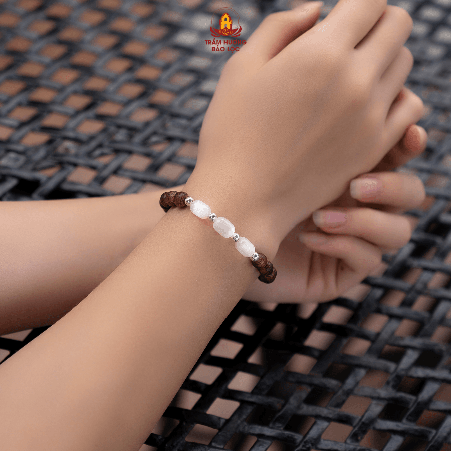 Vòng Trầm Ngọc Trầm - Trắng