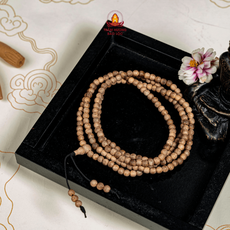 Ý Nghĩa Vòng Trầm Hương 216 Hạt – Biểu Tượng Tâm Linh Và Sự Bình An 15 Ý Nghĩa Vòng Trầm Hương 216 Hạt